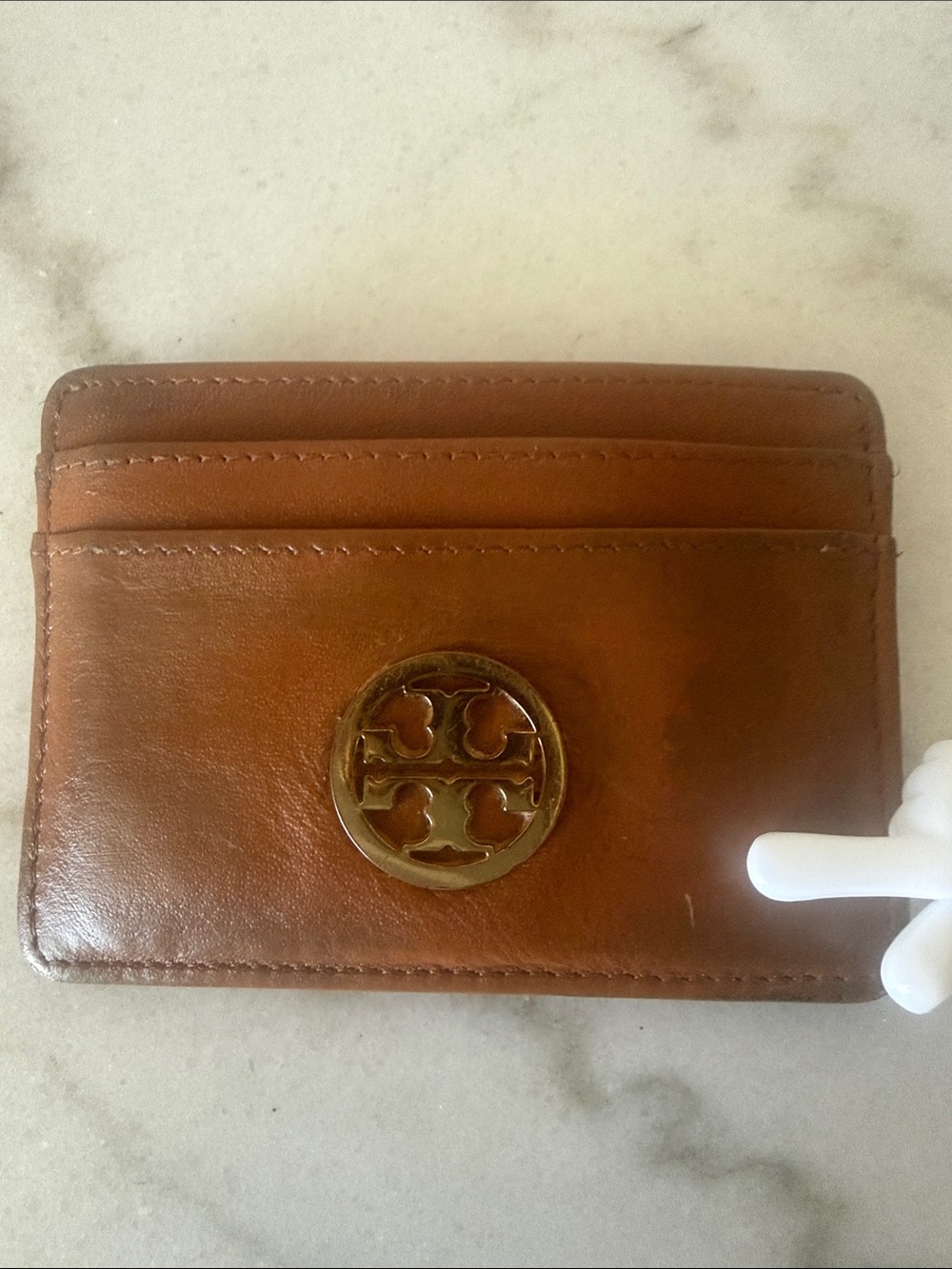 Tory Burch Chestnut Brown Leather Card Holder with Logo Medallion - Picture 2 of 5